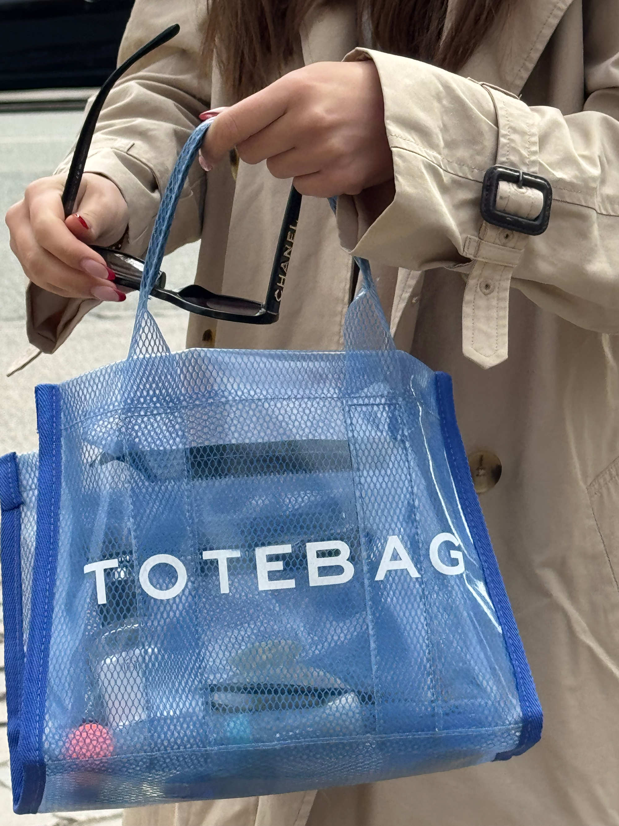 The tote bag | transparent håndtaske | matteret materiale