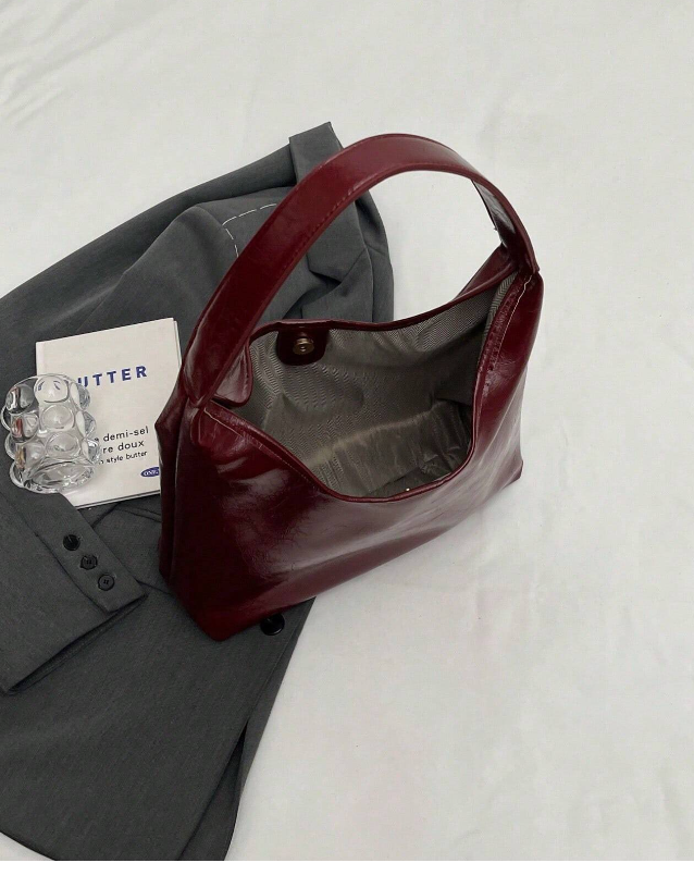 Retro-Inspireret Skuldertaske – Praktisk Elegance til Hverdagen