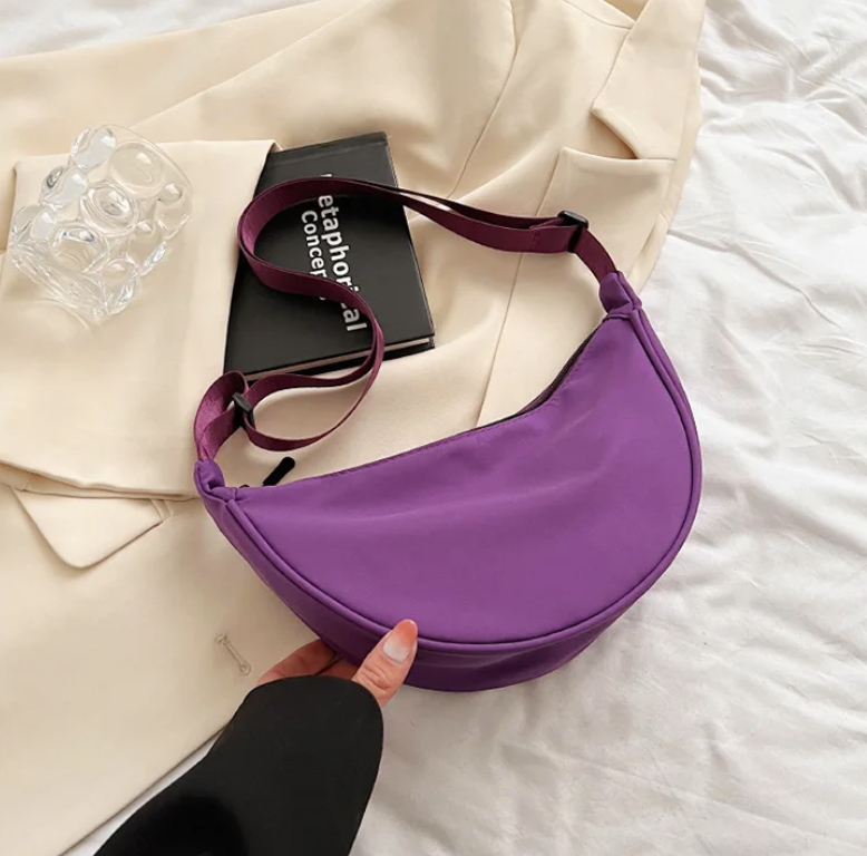 Skuldertaske | Curved nylon taske