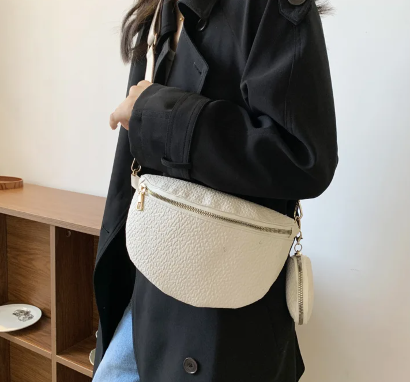 Sling taske | Crossover taske til skulderen | Curved Bag - Til kvinder
