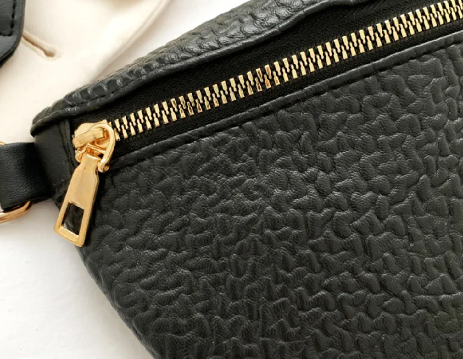 Sling taske | Crossover taske til skulderen | Curved Bag - Til kvinder