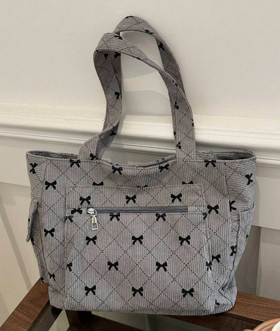 Tote Bag med Sløjfe-Mønster - Fås i 4 Farver