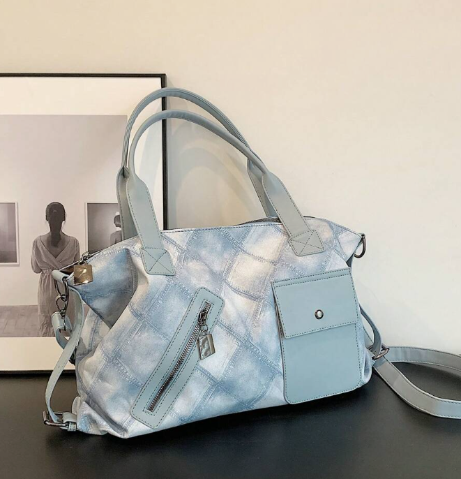 Elegant Sky Blue Tote - Stil, Funktionalitet og Klasse